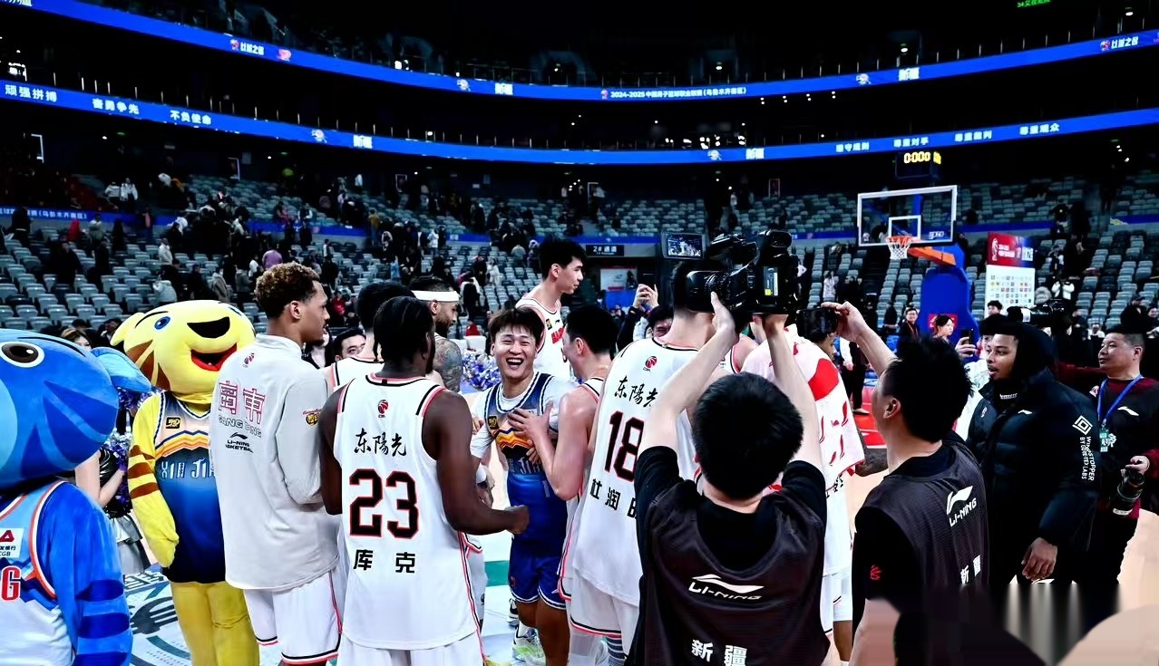 赵睿巅峰表现,助广东队胜出 赵睿巅峰表现,助广东队胜出