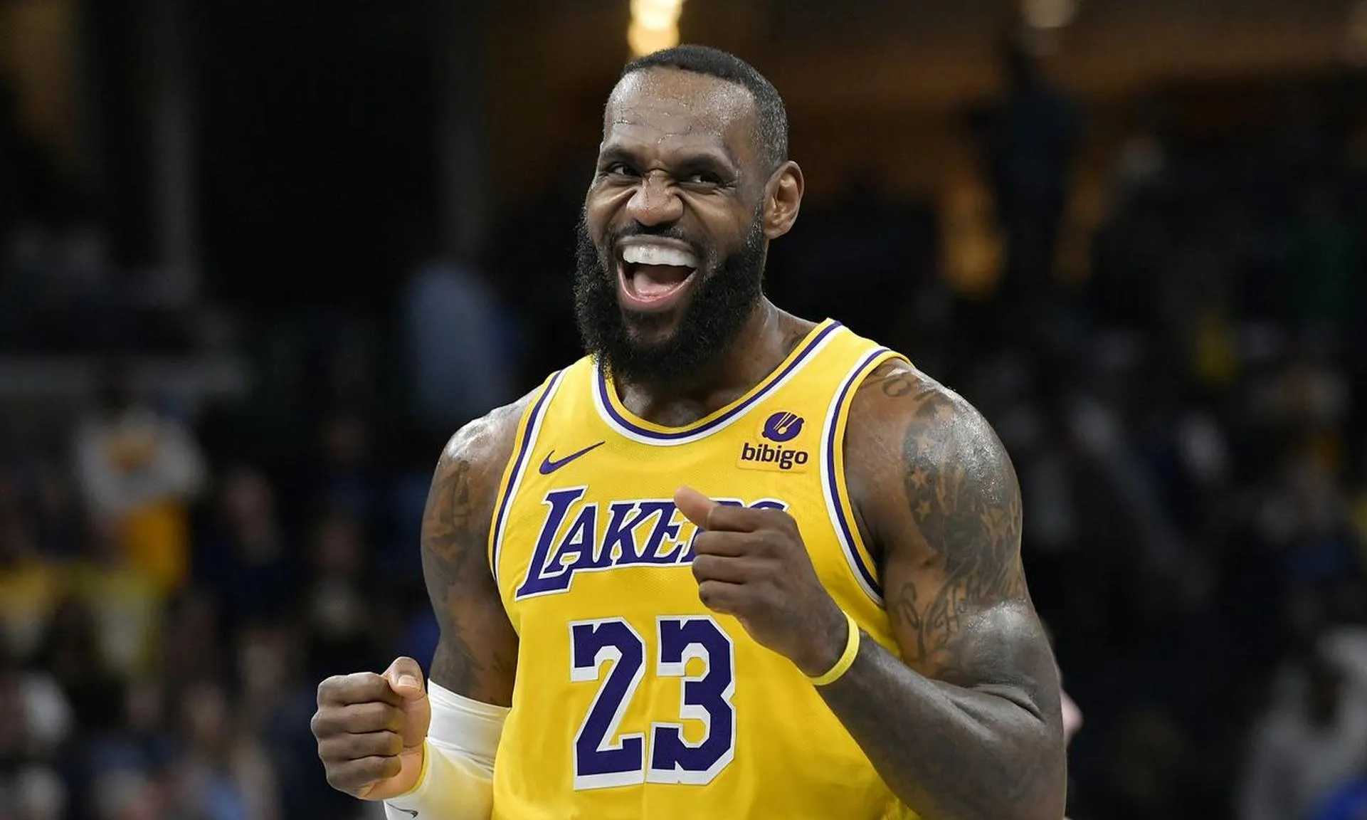 勒布朗-詹姆斯高智商篮球战术引领湖人夺得胜利的简单介绍