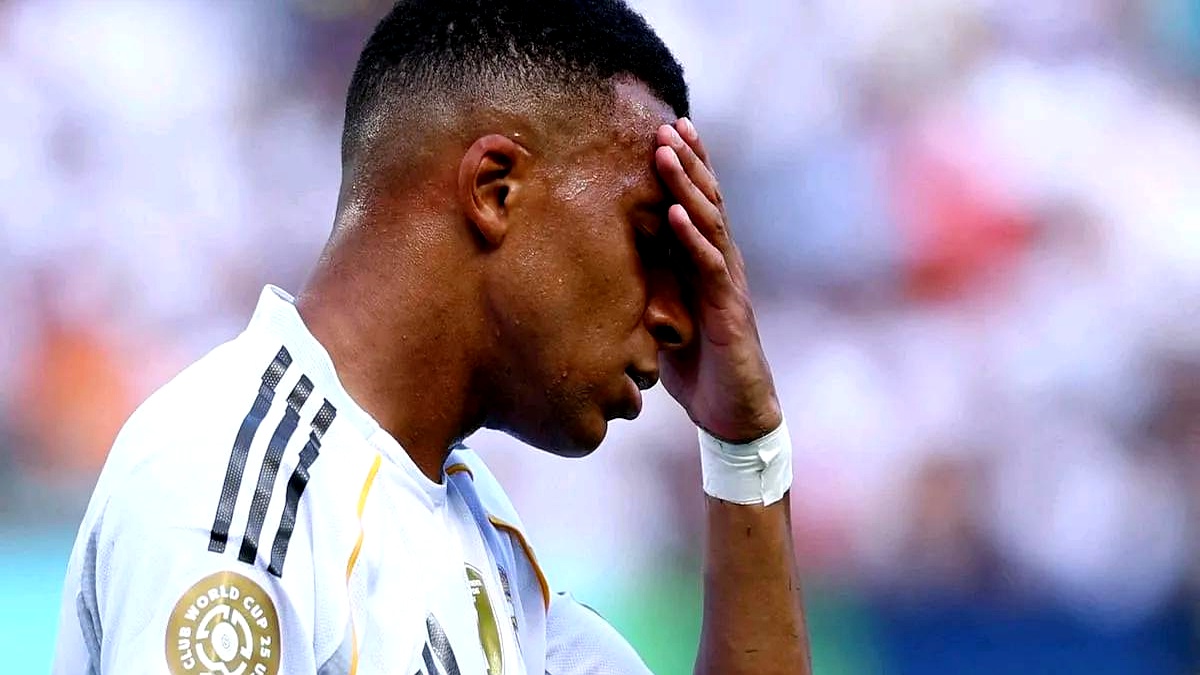 星空体育官网-巴黎圣日耳曼客场惨败，遭遇新赛季首败