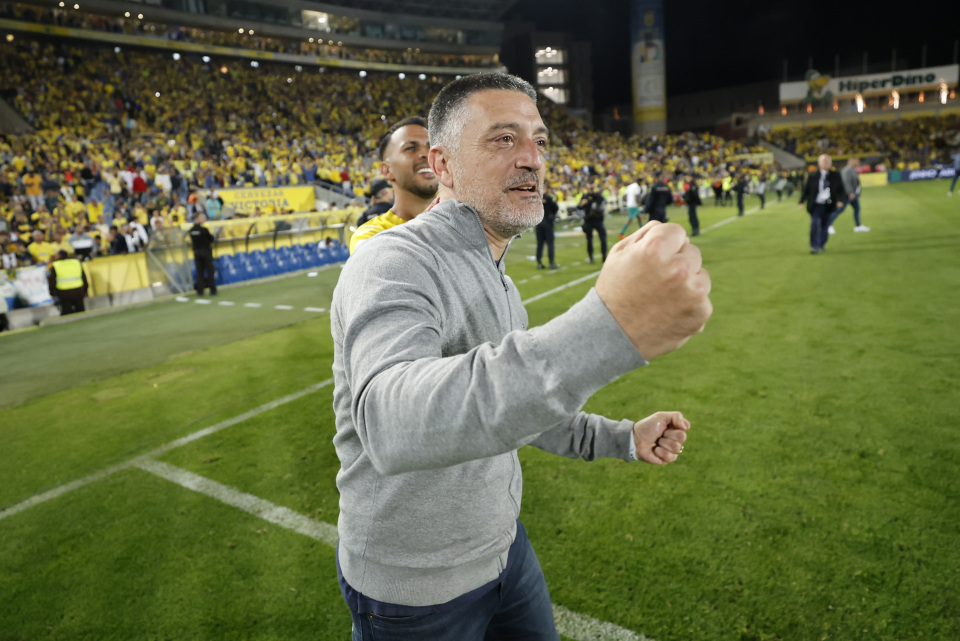 格拉纳达2-1战胜对手，继续保持不败纪录的简单介绍