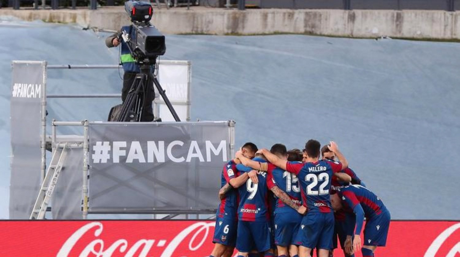 国王后卫状态回暖,球队胜率逐渐攀升 国王后卫状态回暖,球队胜率逐渐攀升