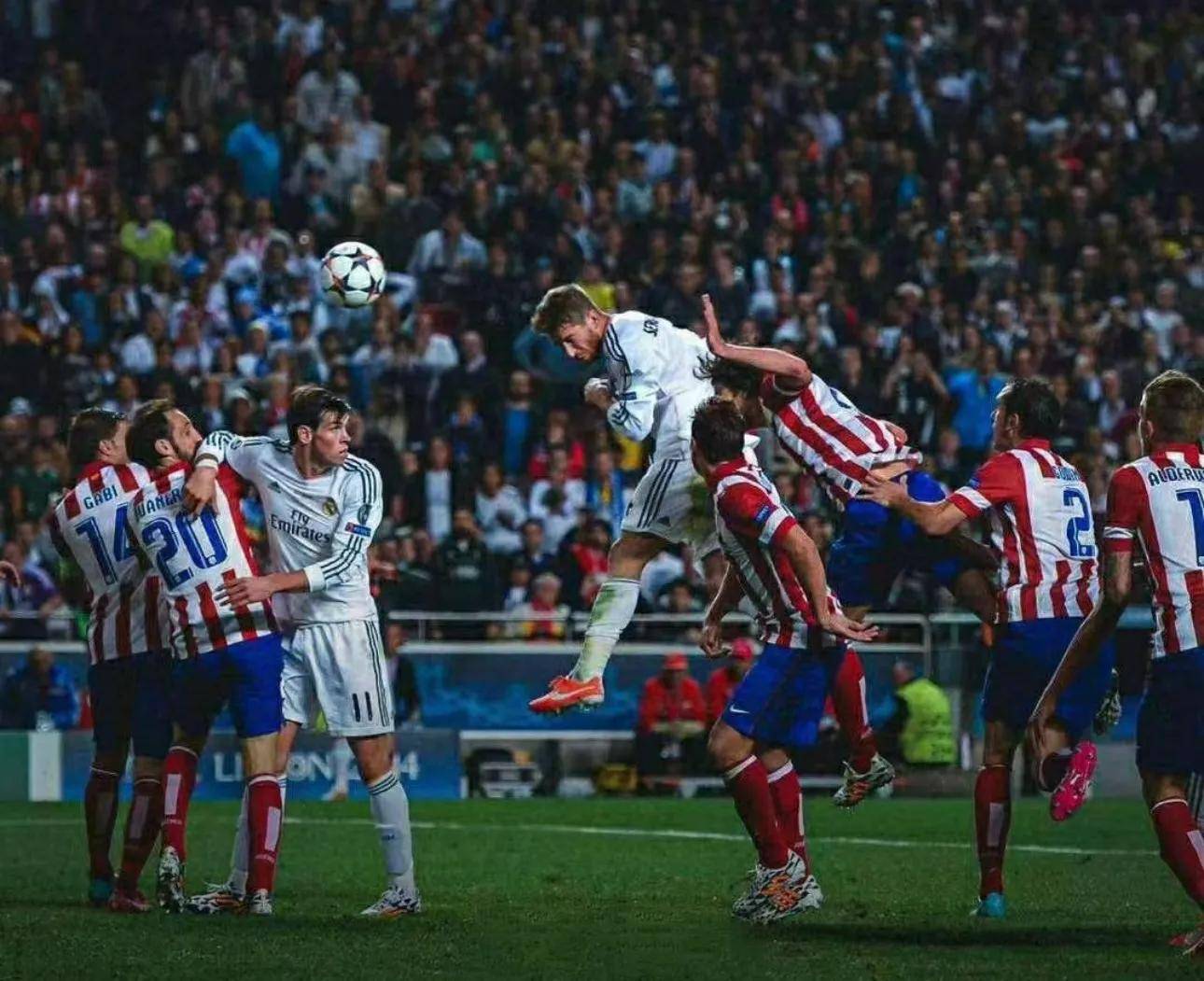 包含皇马与巴黎互交白卷，平局收场的词条